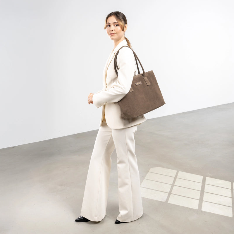 Isabel Bernard Honoré Elin Taupe suède schoudertas IB25111-178-zoom-