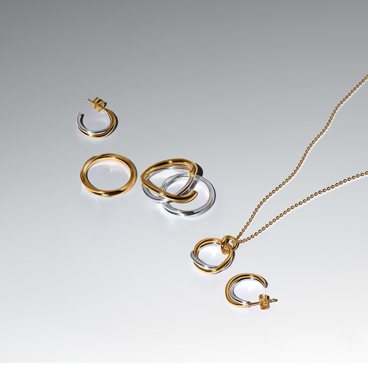 Pandora Essence Gold Plated Organically Shaped Two-Tone Pendant Necklace 363882C00-45