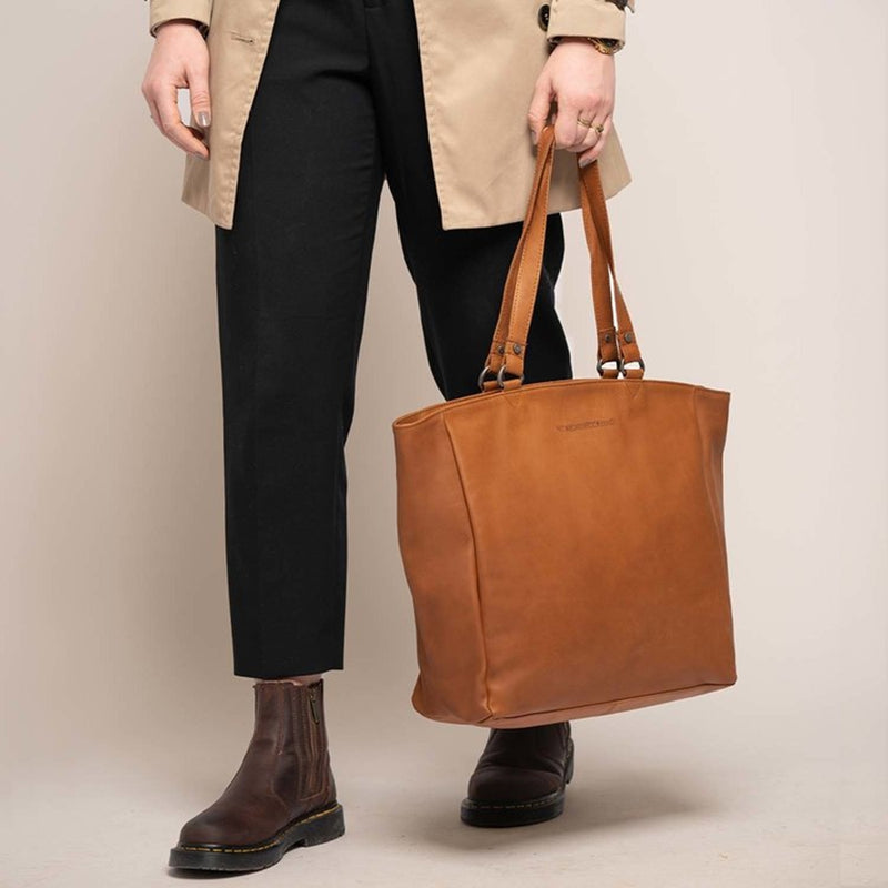 The Chesterfield Brand Berlin Cognac Leather Shopper C38.016031-zoom-