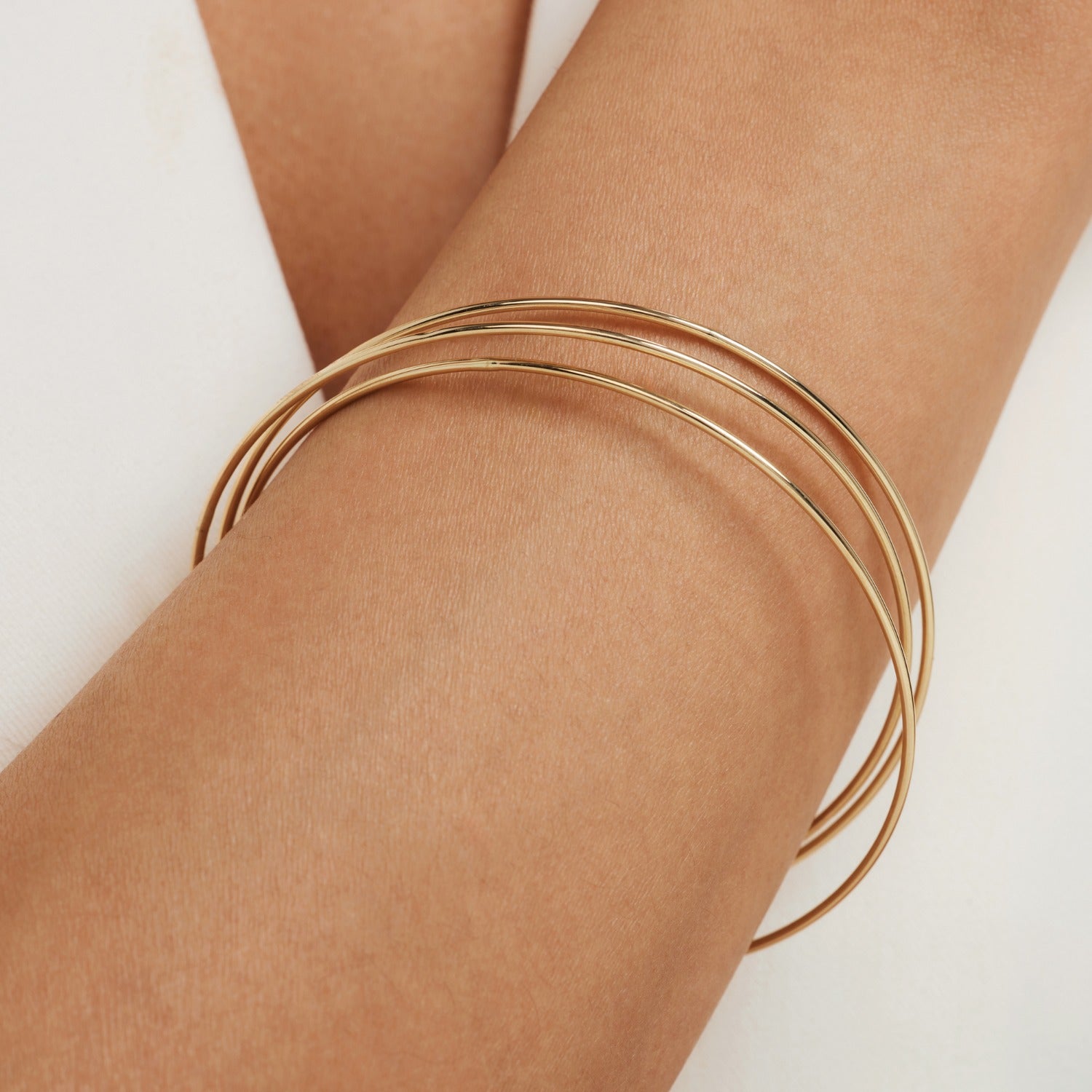 Isabel Bernard Cour d'Honneur Adora 14 Carat Golden Bangle Set IB320110