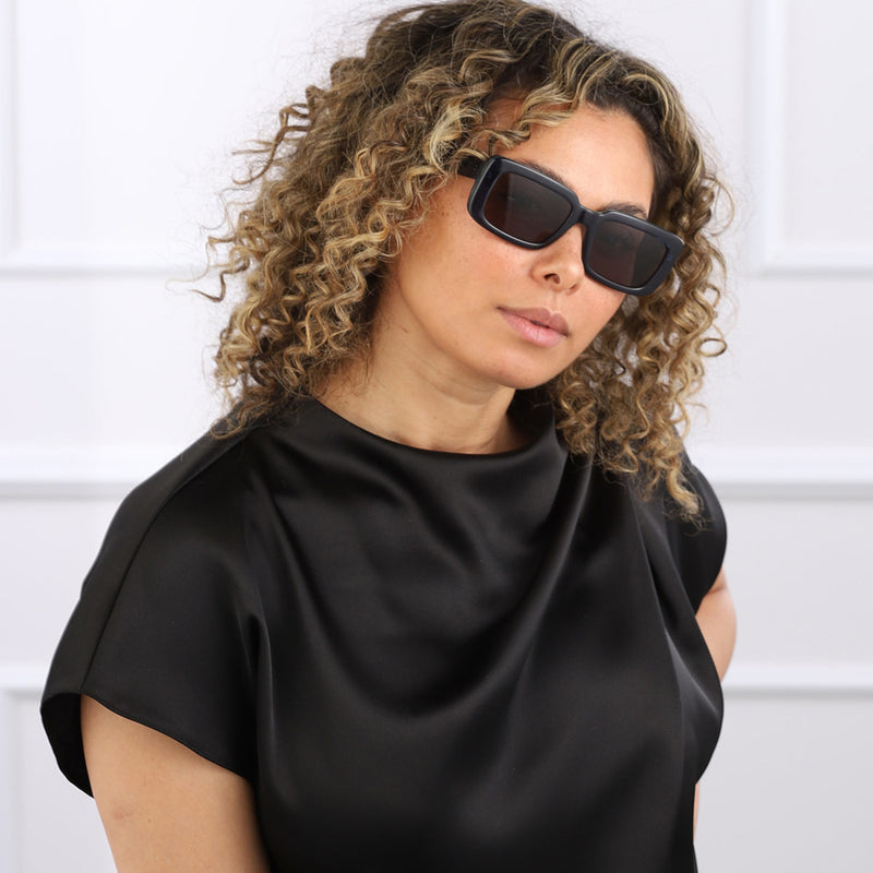 Karl Lagerfeld Blauwe Zonnebril KL6101S-400-zoom-