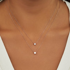 Isabel Bernard La Concorde Felie 14 Carat Rosegold cube Charm IB350049