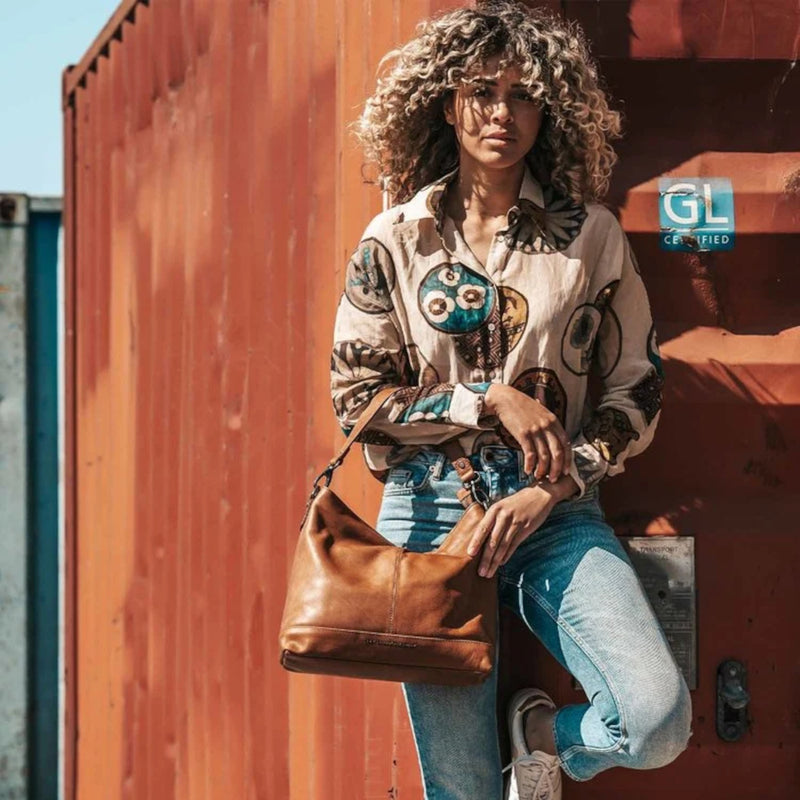 The Chesterfield Brand Amelia Cognac Leather Shoulder Bag C48.046831-zoom-