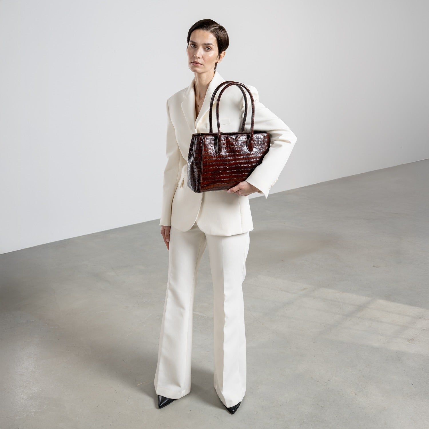 Isabel Bernard Honoré Cloe Midi Croco Brown Calfskin Leather Handbag IB25082-230