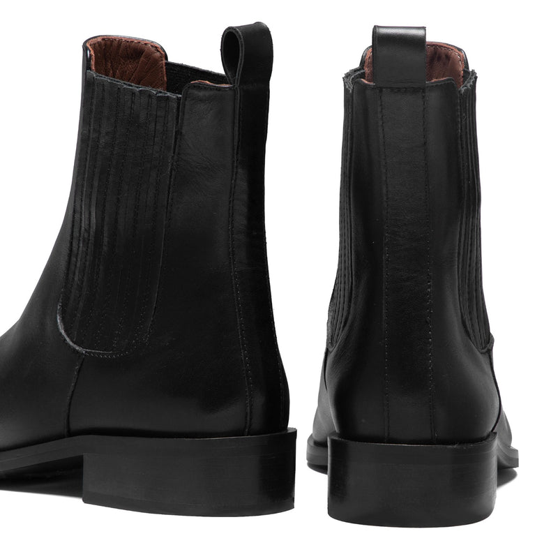 Isabel Bernard Vendôme Chey Zwarte Leren Chelsea Boots Van Kalfsleer IB53012-001-42-zoom-