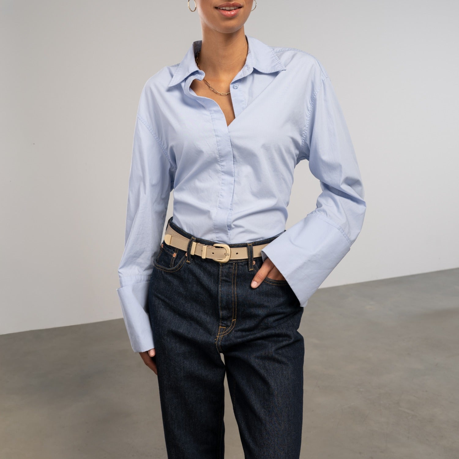 Isabel Bernard Rêveur Mathilde Taupe calfskin belt with gold-coloured buckle IB60020-078-95