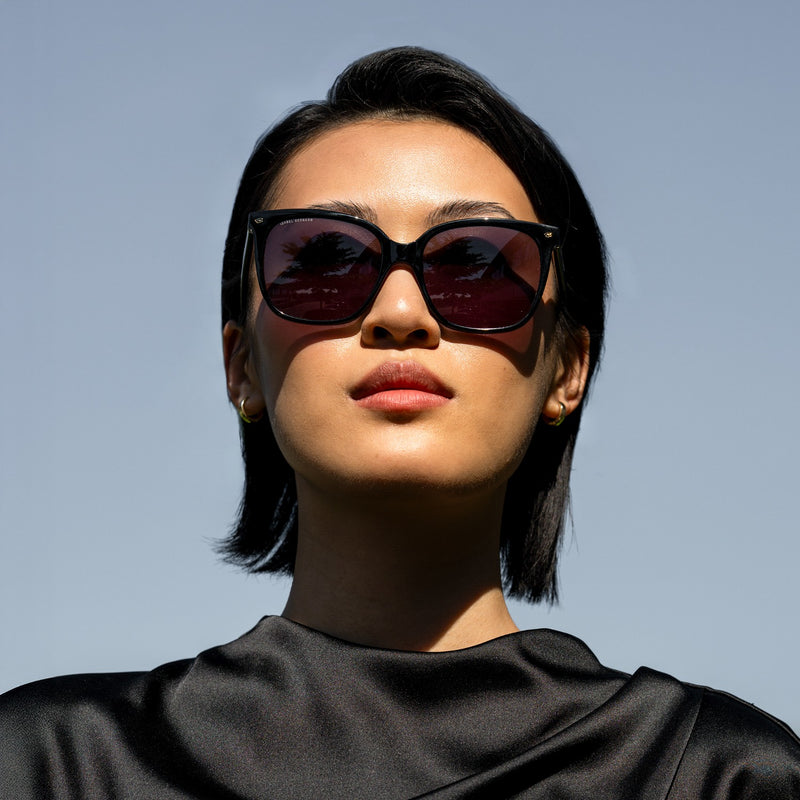 Isabel Bernard La Villette Raison Zwarte Vierkante Zonnebril IB400007-01-01-zoom-