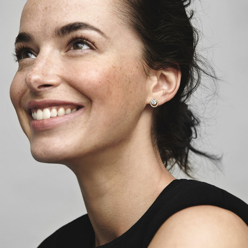 Pandora Timeless Gold-coloured Sparkling Round Halo Ear Studswith14 Carat Gold Plating 261248C01-zoom-