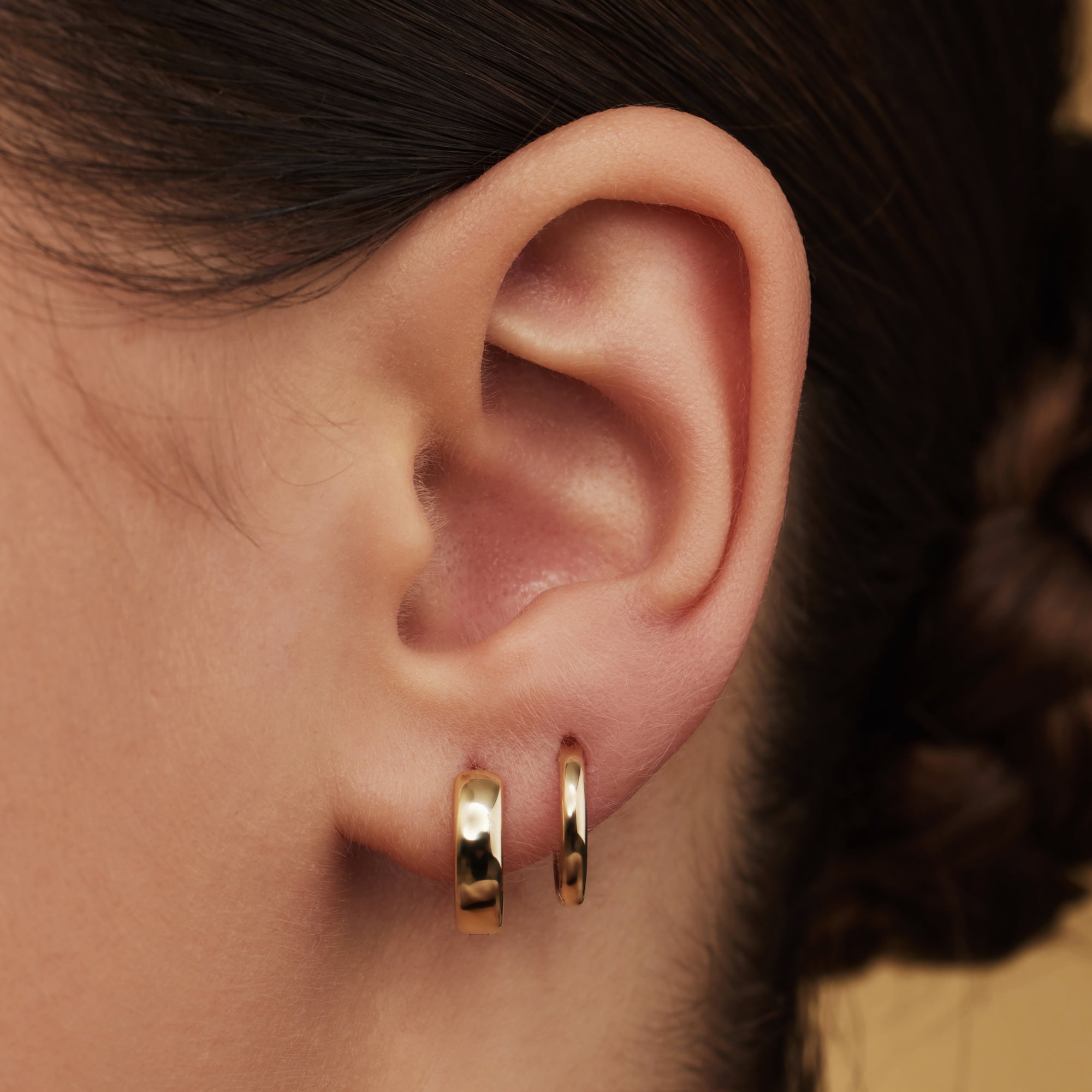 Isabel Bernard Rivoli Morgane 14 Carat Golden Hoop Earrings IB360141