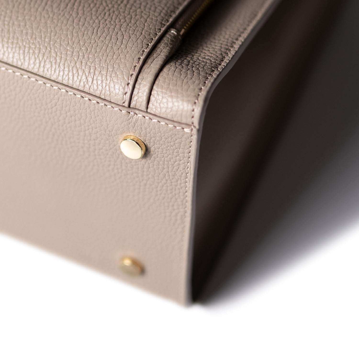 Isabel Bernard Honoré Nadine Taupe Leather Handbag made of Calfskin IB25038