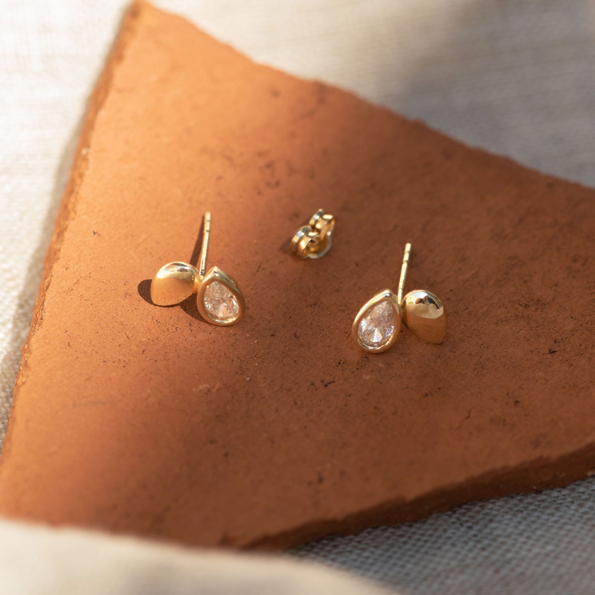 Beloro Jewels Monte Napoleone Natalia 9 carat gold Ear Studs BO360019