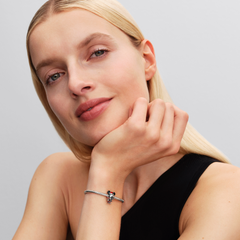 Pandora Disney 925 Sterling Silver Mickey Mouse Holiday Charm 794217C01