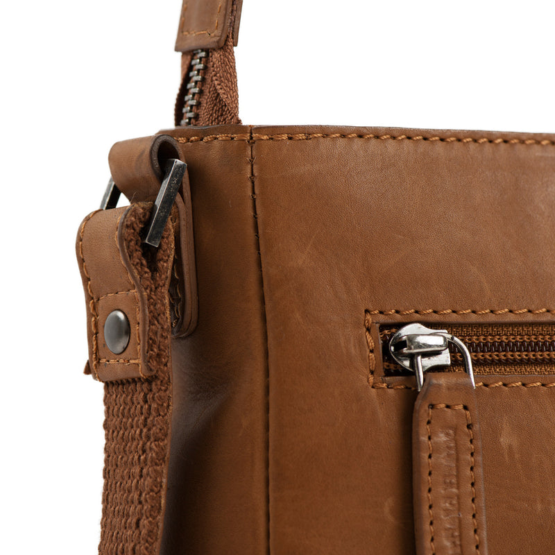 The Chesterfield Brand Mumbai Cognac Leather Shoulder Bag C48.117231-zoom-