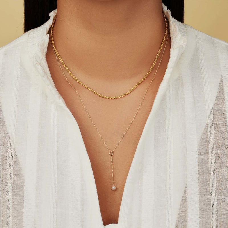 Isabel Bernard Cadeau d'Isabel 14 karaat gouden ketting en oorknopjes giftset met zoetwaterparels IB90182-zoom-