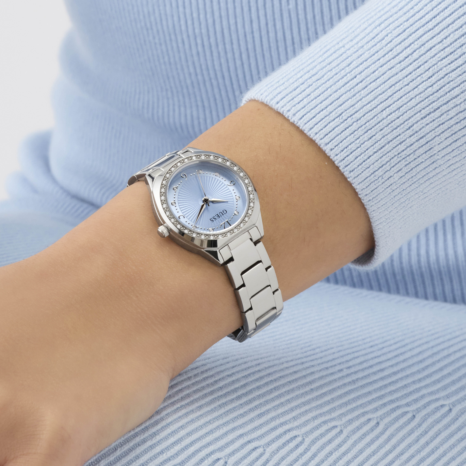 Guess Charlotte Light Blue Women's Watch GW0767L6