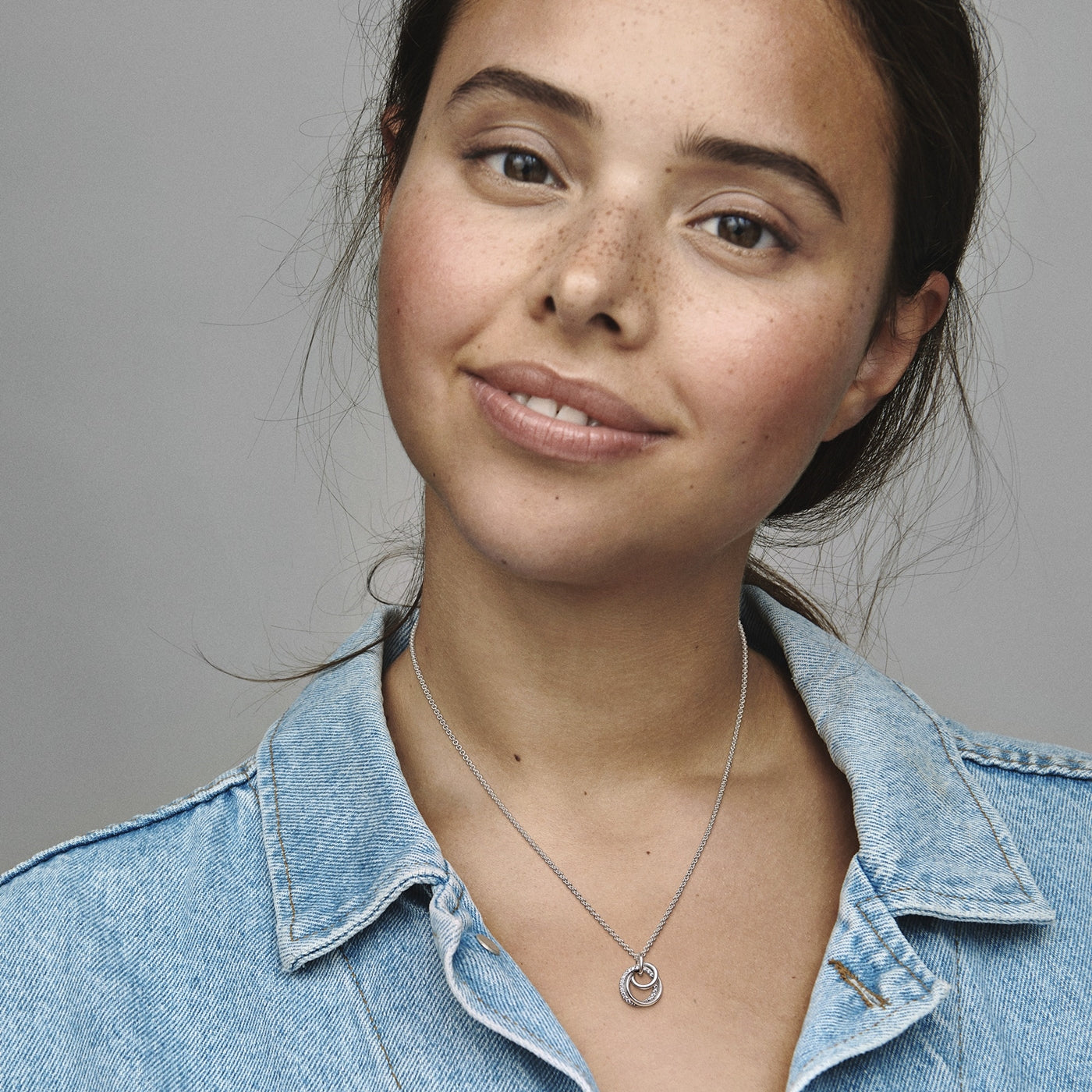 Pandora Moments 925 Sterling Silver Family Always Encircled Pendant Necklace 391455C01-60 (Length: 60.00 cm)