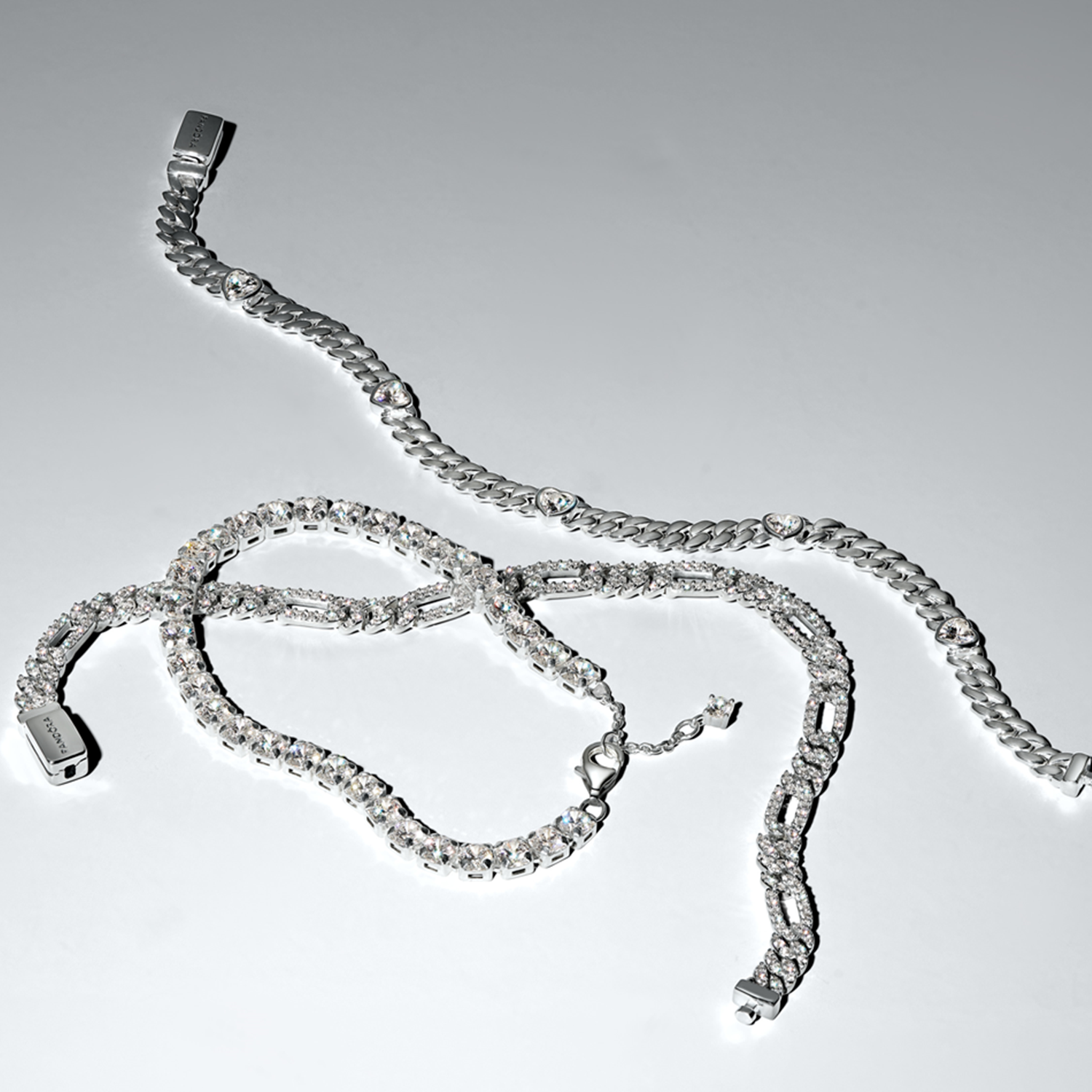 Pandora Timeless 925 Sterling Silver Heart Cuban Chain Bracelet 594226C01-16