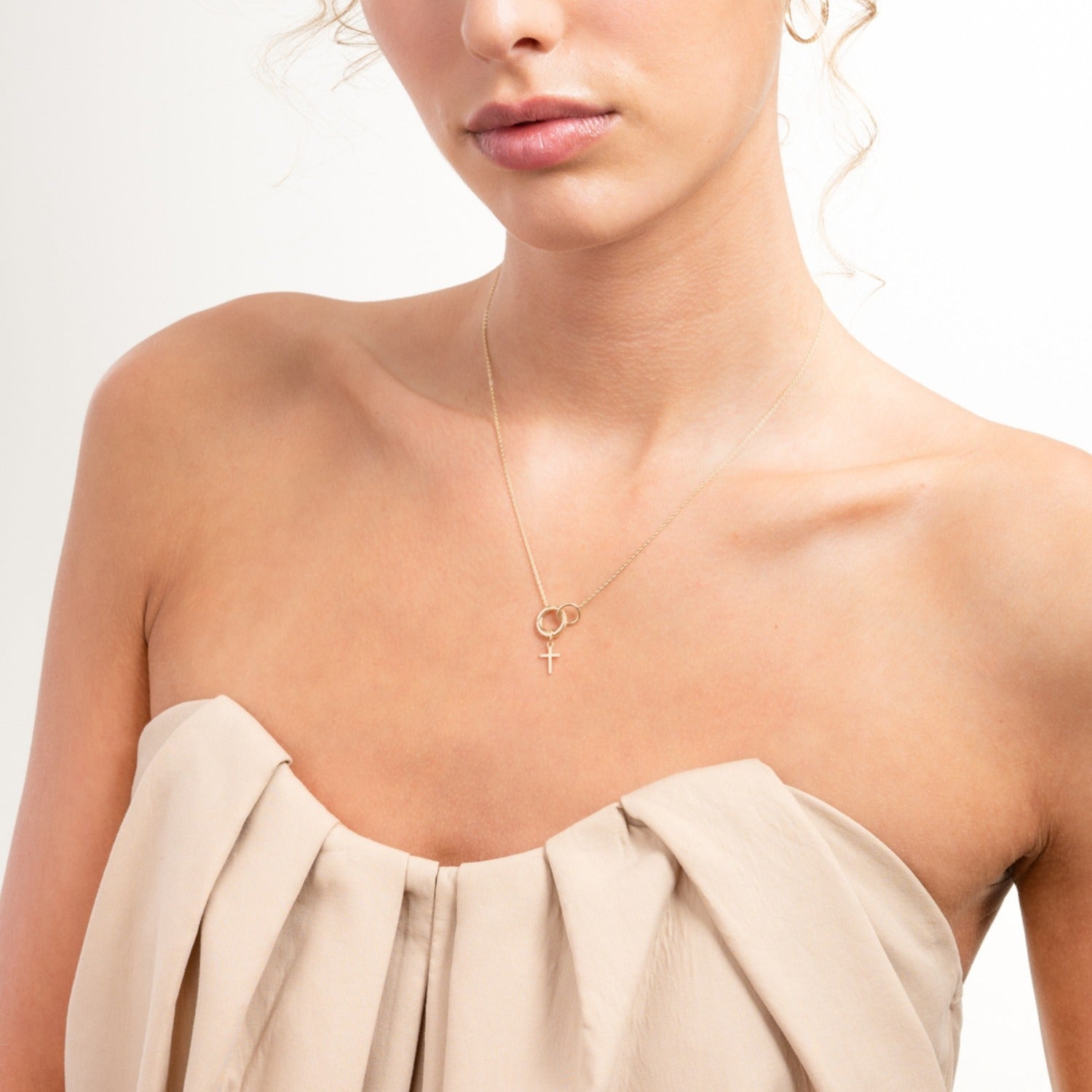 Isabel Bernard Le Marais Cross 14 karat gold charm IB350057