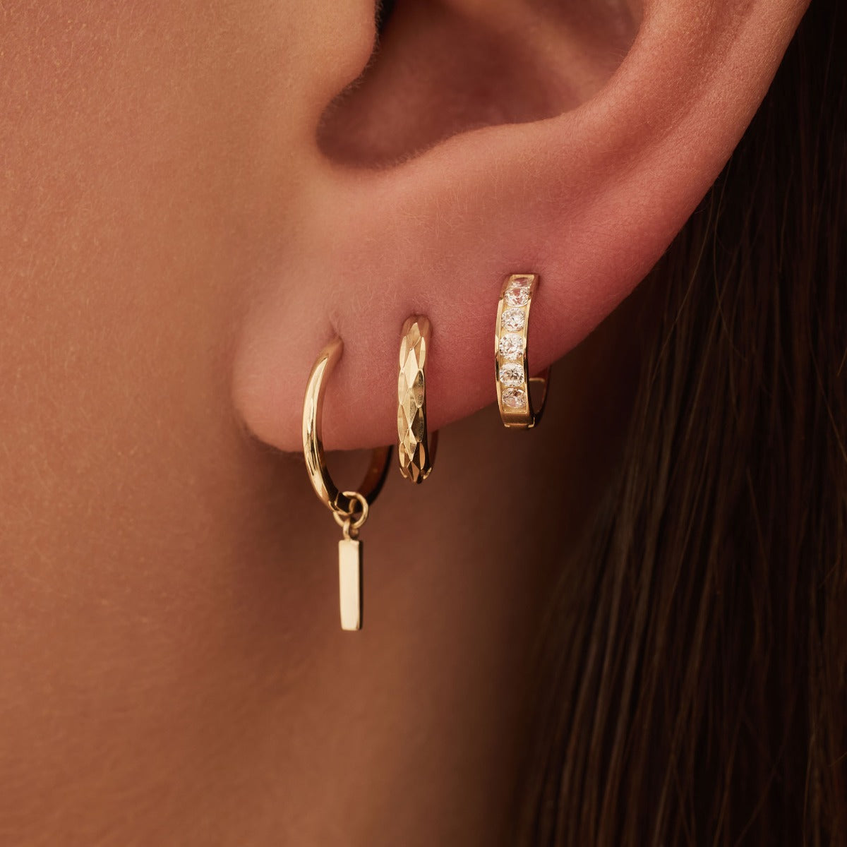 Beloro Jewels Monte Napoleone Stella 9 Karat Gold Hoop Earrings BO360067